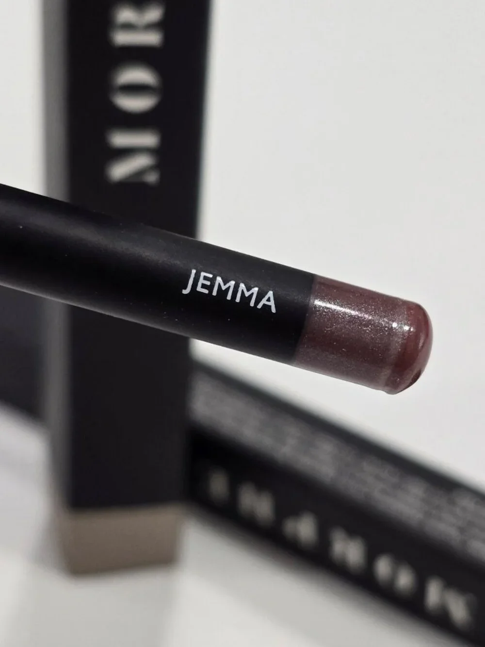 Morphe ✦ Jemma Color Pencil ✦ Nude Beige Creamy Long‑Wear Lip & Eye Liner 1.5g